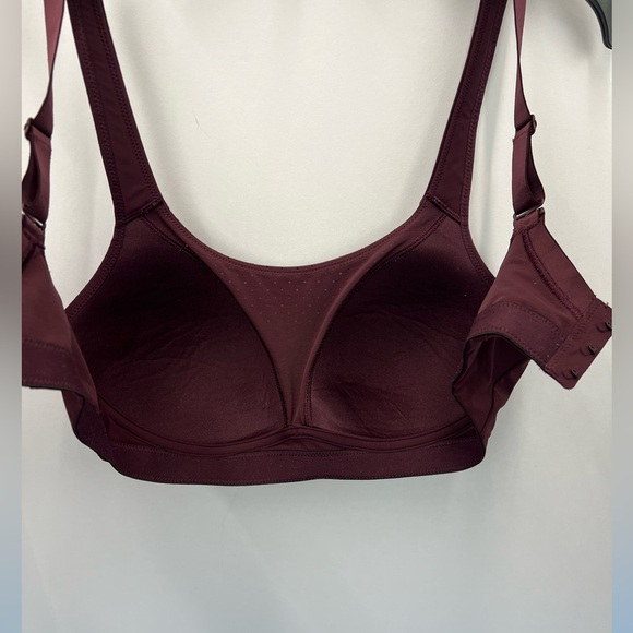 Lululemon Run Times High Support Sports Bra Size 34D Color Burgundy - Picture 9 of 12